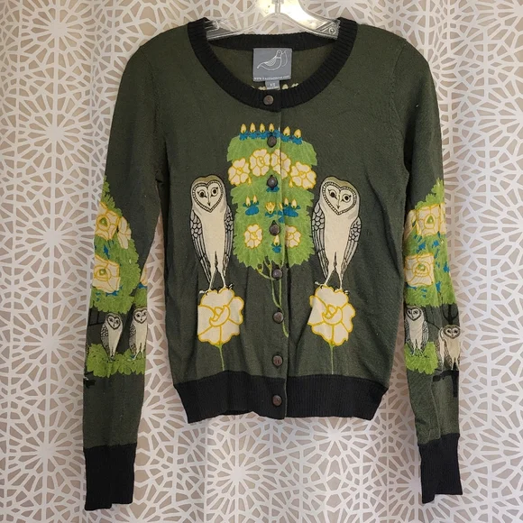 Modcloth Owl Sweater Cardigan Size XS Knitted Dove Brand